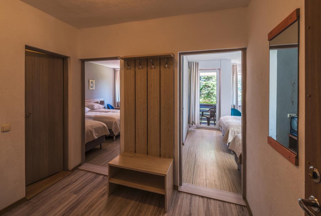 Guest House Ieva Šventoji エクステリア 写真